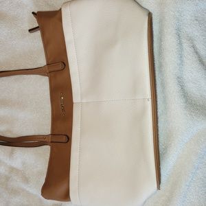 Rosetti womens shoulder purse